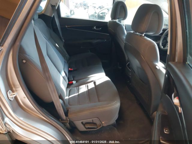 5XYPGDA56HG208367 KIA Sorento 3.3l Lx