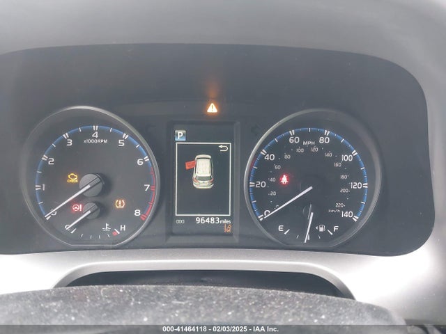 JTMBFREV3HJ167104 Toyota RAV4 LE