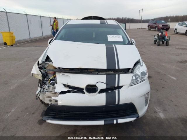 JTDKN3DUXE0386894 Toyota Prius Four