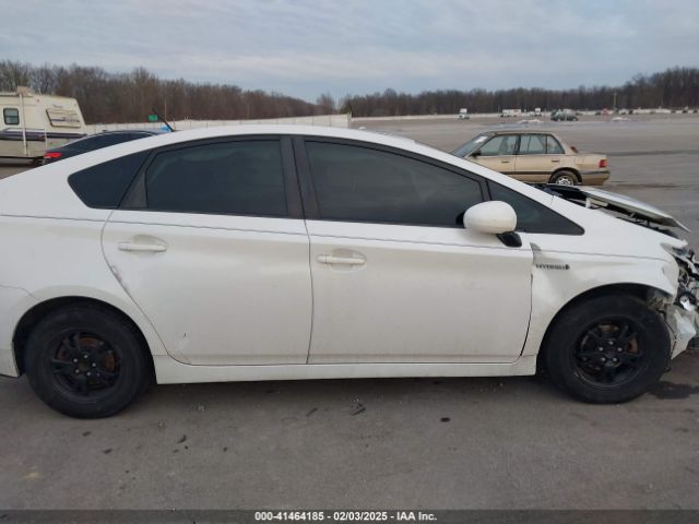JTDKN3DUXE0386894 Toyota Prius Four