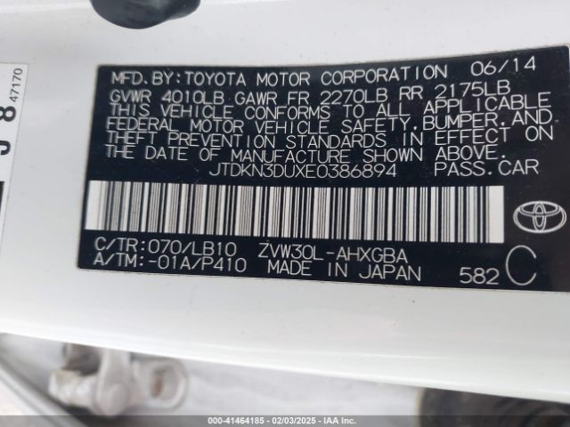JTDKN3DUXE0386894 Toyota Prius Four