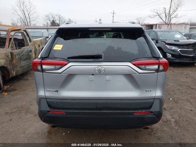 Toyota Rav4 Xle Premium 2021 2T3C1RFV5MC127850 Image 16