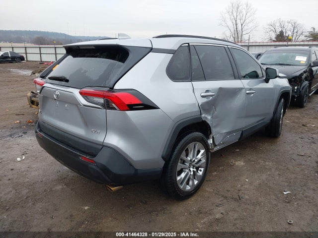 Toyota Rav4 Xle Premium 2021 2T3C1RFV5MC127850 Image 4