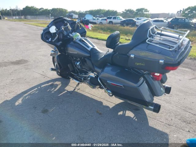 2022 HARLEY-DAVIDSON FLTRK 1HD1KZF10NB621607 Photo 2