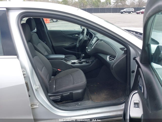 1G1ZD5ST8JF149215 Chevrolet MALIBU LT