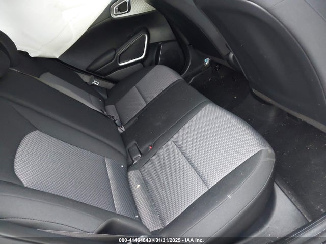 KNDJ23AU8R7905009 KIA SOUL LX