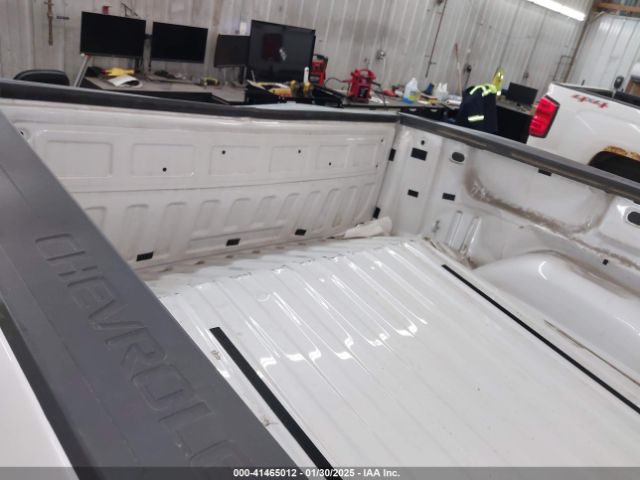 3GCUKSEJ5HG451652 Chevrolet Silverado 1500 1lz