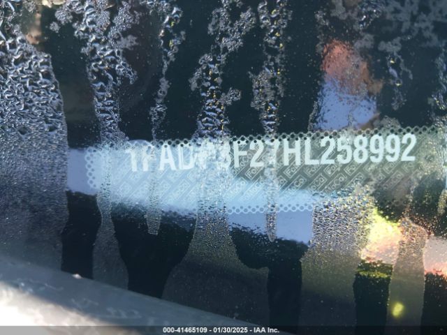 1FADP3F27HL258992 Ford FOCUS SE