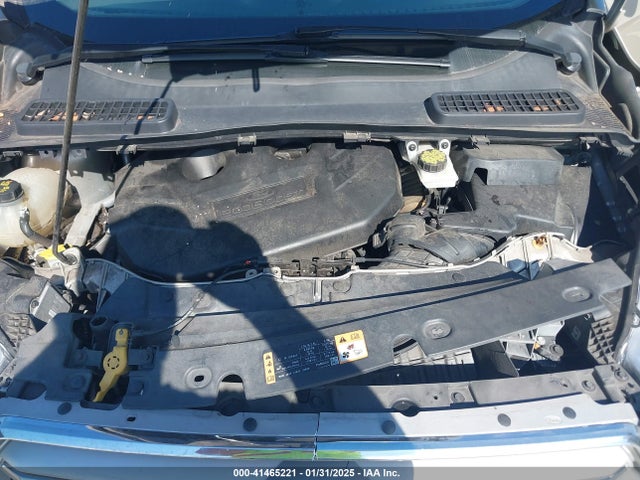 1FMCU0J91JUC55132 Ford Escape Titanium