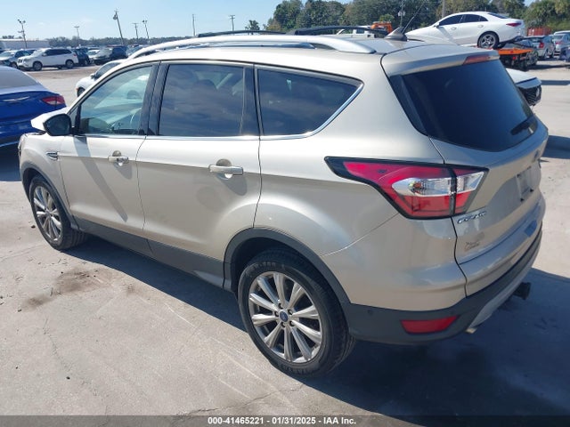 1FMCU0J91JUC55132 Ford Escape Titanium