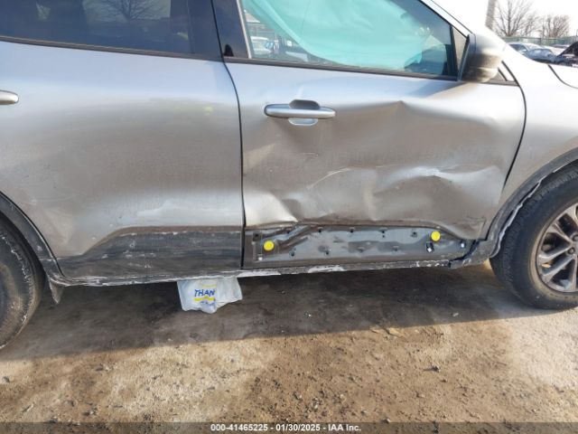 1FMCU9G61NUA46805 Ford ESCAPE SE