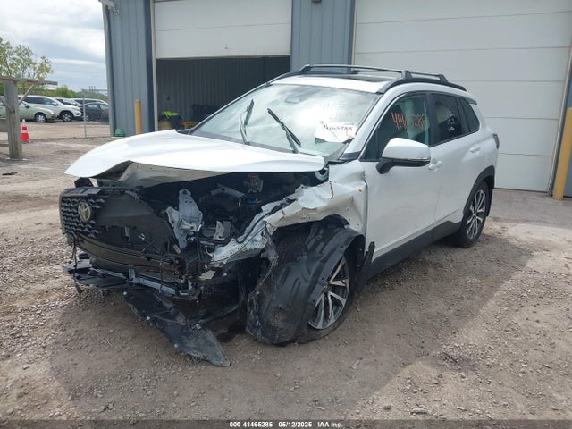 Toyota Corolla Cross Xle 2024 7MUDAAAG9RV103904 Image 2
