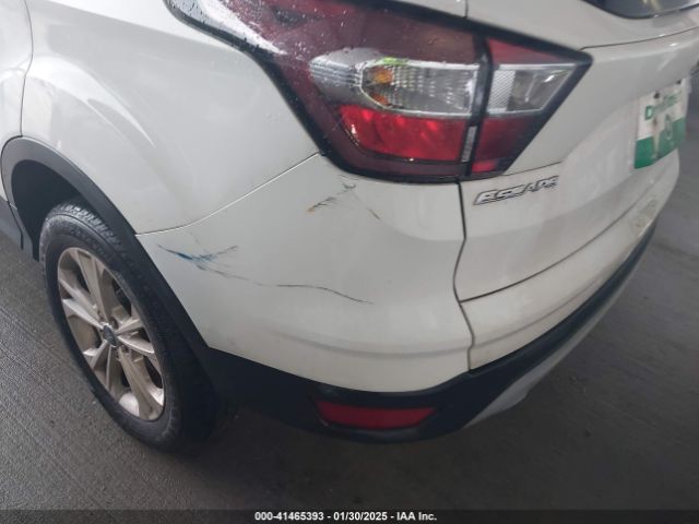 1FMCU9GD3HUC27665 Ford ESCAPE SE