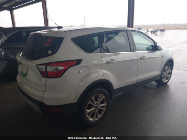 1FMCU9GD3HUC27665 Ford ESCAPE SE