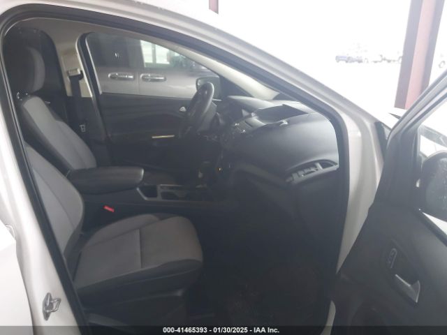 1FMCU9GD3HUC27665 Ford ESCAPE SE