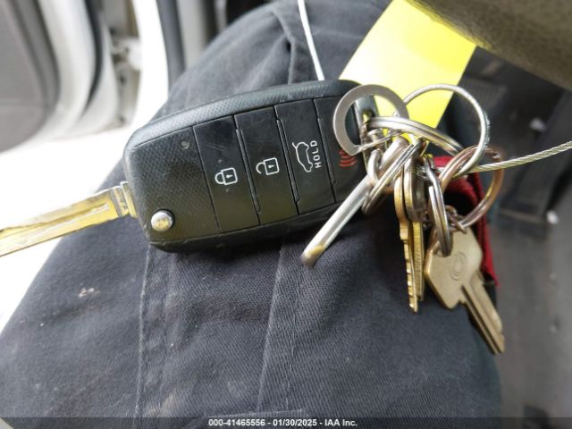KNDPB3AC9G7854960 KIA Sportage Lx