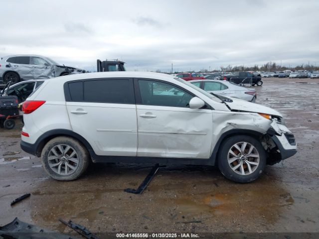 KNDPB3AC9G7854960 KIA Sportage Lx