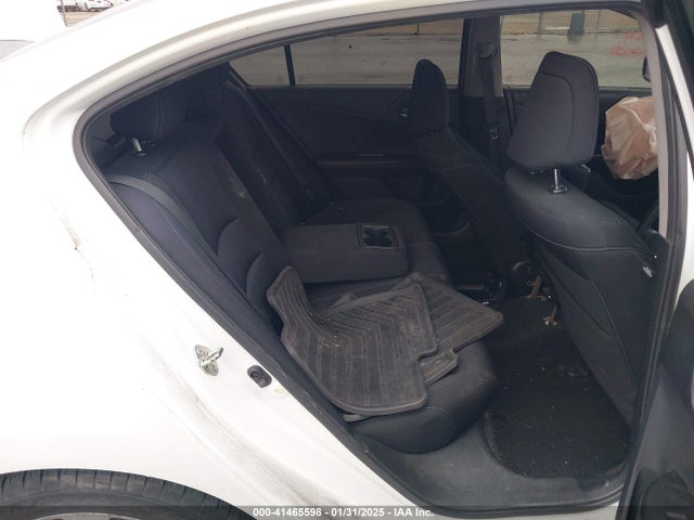 1HGCR2F54FA212017 Honda Accord Sport