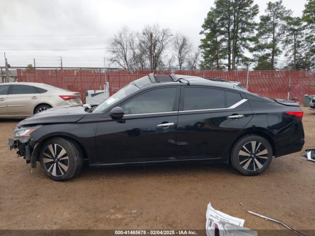 1N4BL4DW1NN308025 Nissan Altima Sv Intelligent Awd