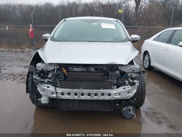 1FMCU0GD1HUE39735 Ford ESCAPE SE