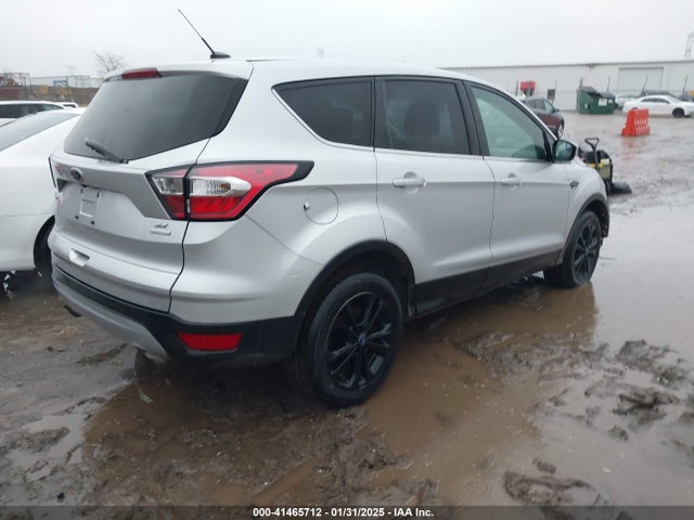 1FMCU0GD1HUE39735 Ford ESCAPE SE