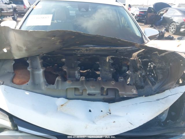 JTMWFREV6HJ713170 Toyota Rav4 Xle