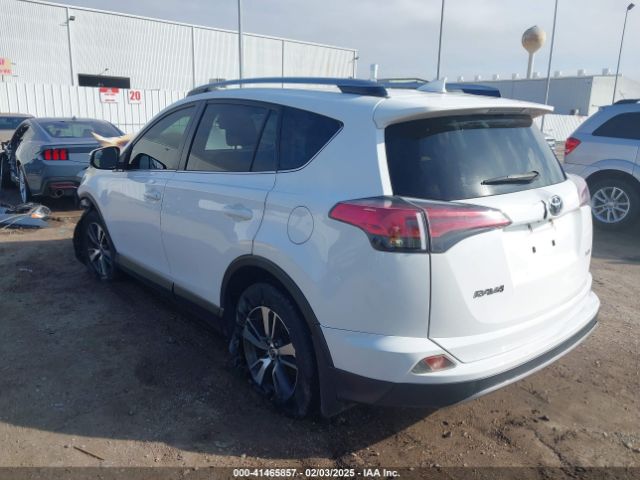 JTMWFREV6HJ713170 Toyota Rav4 Xle