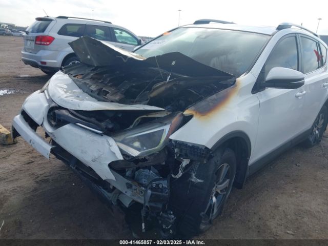 JTMWFREV6HJ713170 Toyota Rav4 Xle
