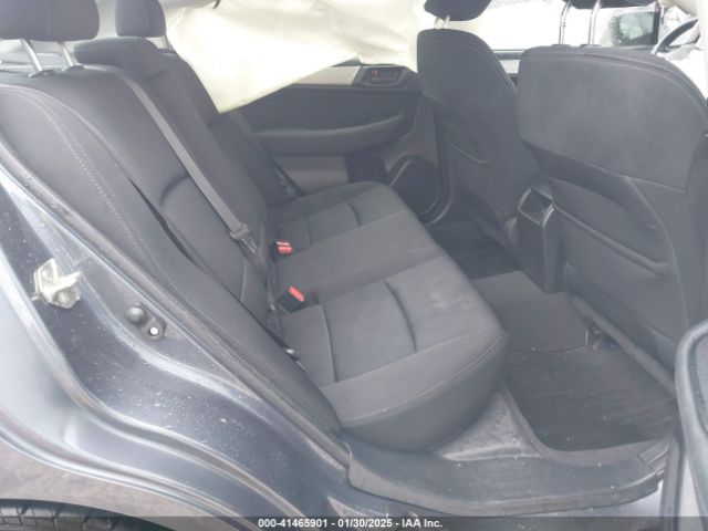 4S3BNAB65H3037640 Subaru Legacy 2.5i