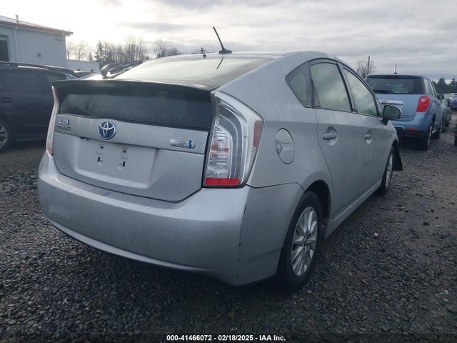 Toyota PRIUS PLUG-IN 2014 JTDKN3DP9E3050355 Image 4