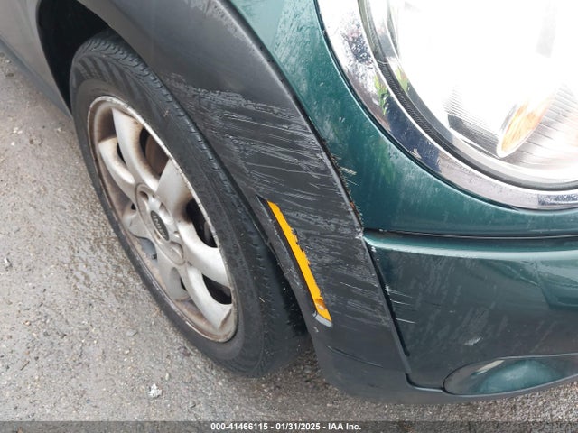 2010 MINI COOPER S WMWMF7C52ATX42462 Photo 5