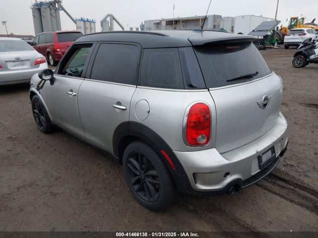2012 MINI COOPER S COUNTRYMAN WMWZC5C52CWL57908 Photo 2
