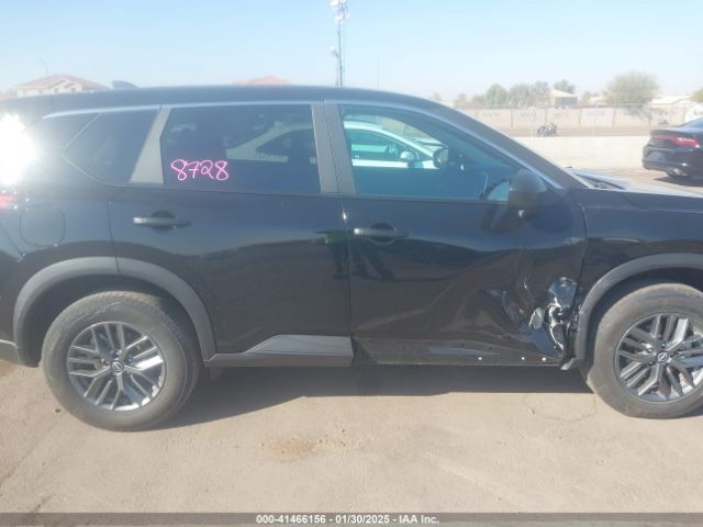 5N1BT3AA3RC710140 Nissan Rogue S Fwd