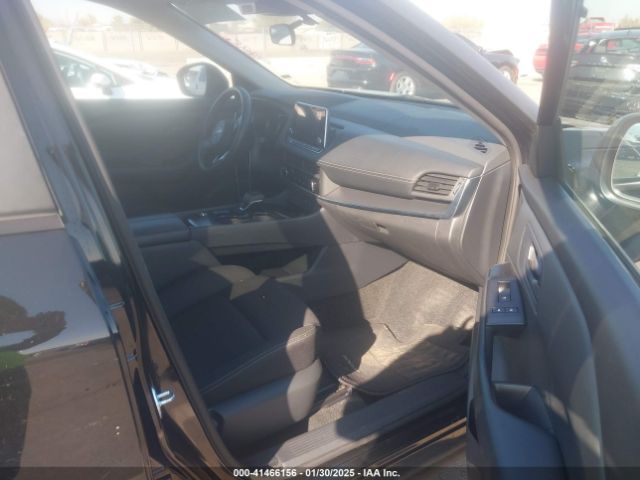 5N1BT3AA3RC710140 Nissan Rogue S Fwd