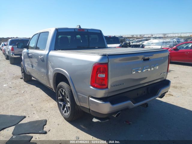 1C6SRFJP5SN657354 RAM 1500 Laramie  4x4 5'7 Box