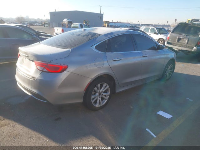 Chrysler 200 Limited 2015 1C3CCCAB6FN695896 Image 4