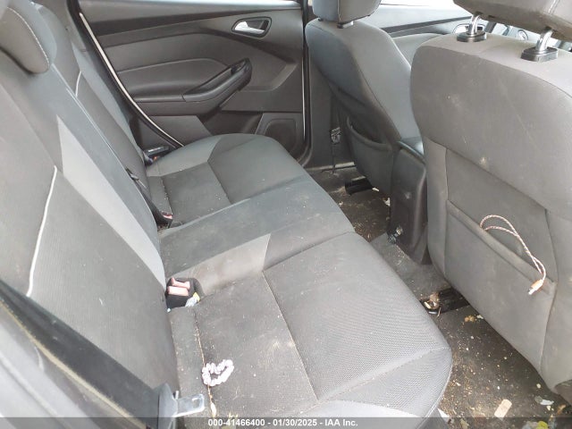Ford FOCUS SE 2014 1FADP3K2XEL157382 Image 8