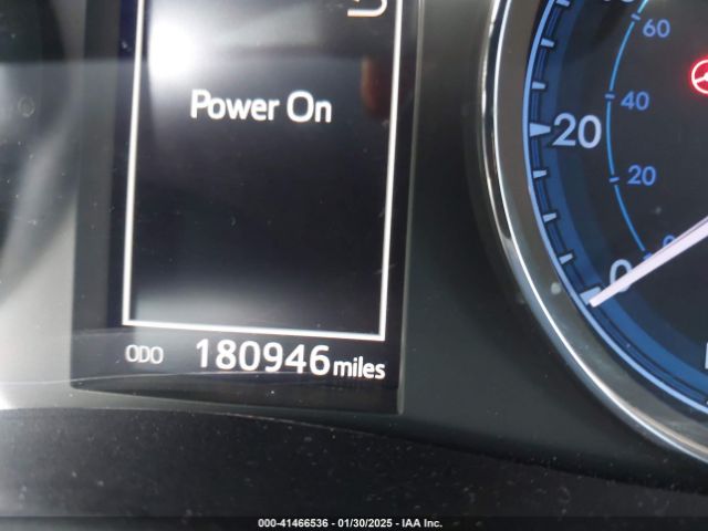 5YFBURHE9JP795588 Toyota Corolla Xle