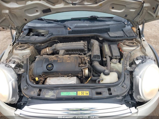 2008 MINI COOPER WMWMF33528TU67226 Photo 9
