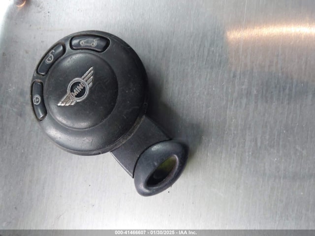 2008 MINI COOPER WMWMF33528TU67226 Photo 10