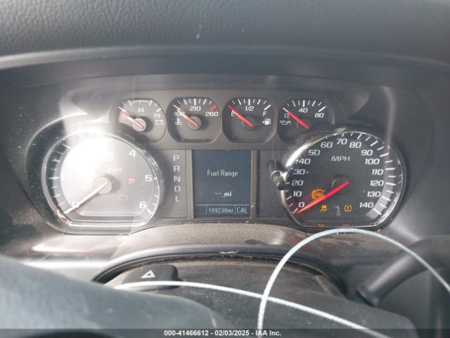 1GCVKPEC3JZ112283 Chevrolet Silverado 1500 Custom