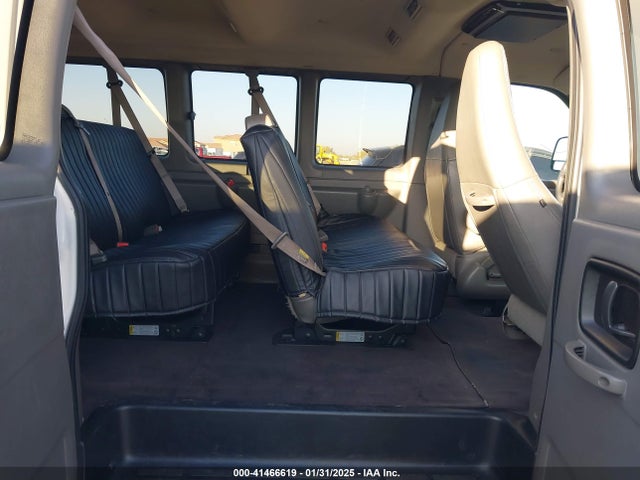 1GAZGPFGXL1268223 Chevrolet Express Passenger Rwd 3500 Extended Wheelbase Lt
