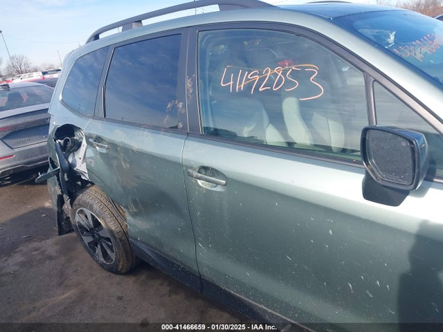 Subaru Forester 2.5i Premium 2018 JF2SJAEC5JH613346 Image 13