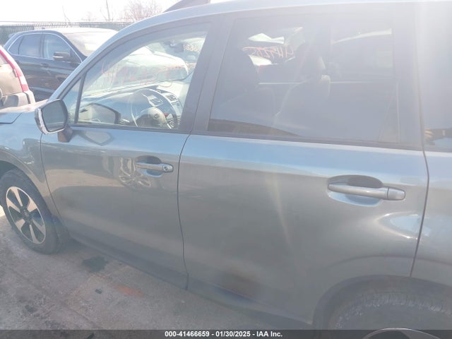 Subaru Forester 2.5i Premium 2018 JF2SJAEC5JH613346 Image 14