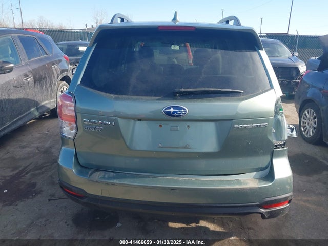 Subaru Forester 2.5i Premium 2018 JF2SJAEC5JH613346 Image 16