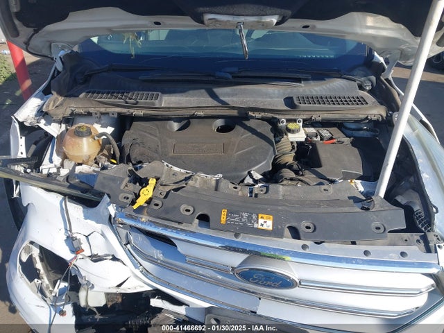 1FMCU9G92HUC53170 Ford ESCAPE SE