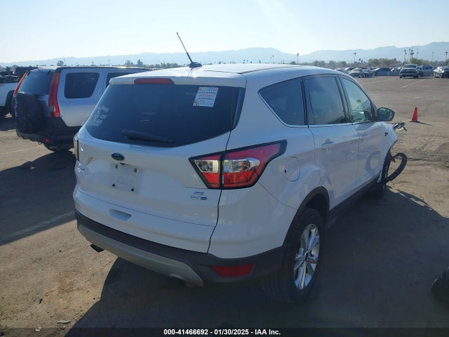 1FMCU9G92HUC53170 Ford ESCAPE SE