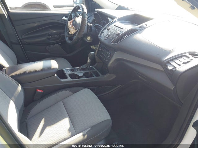 1FMCU9G92HUC53170 Ford ESCAPE SE