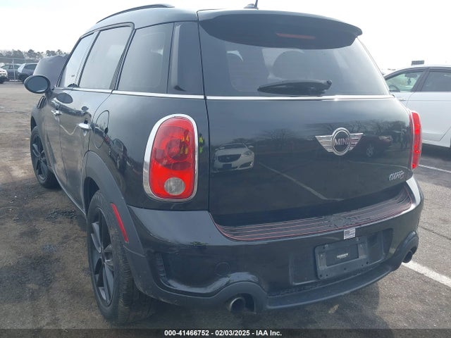 2013 MINI COUNTRYMAN WMWZC3C57DWP20807 Photo 2