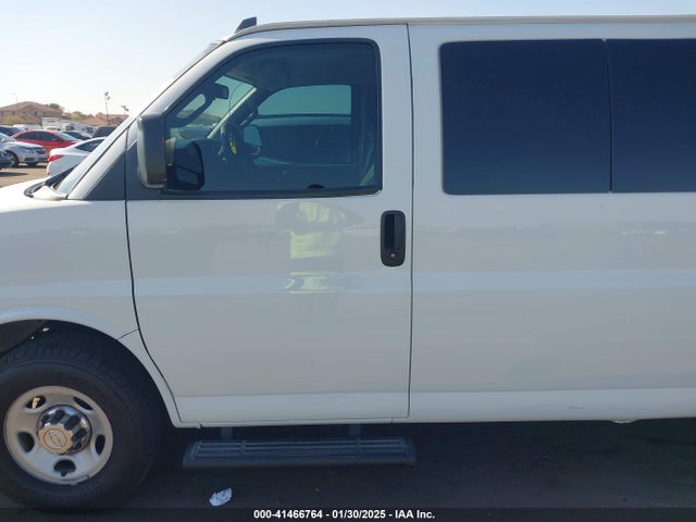1GAZGPFG0L1246277 Chevrolet Express Passenger Rwd 3500 Extended Wheelbase Lt